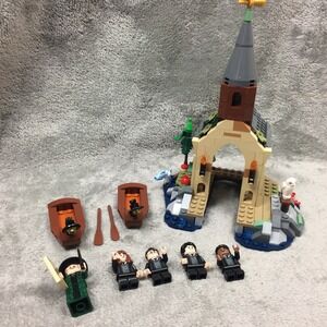 LEGO Harry Potter Hogwarts Castle Boathouse Set 76426 100% Complete Incl Minifig